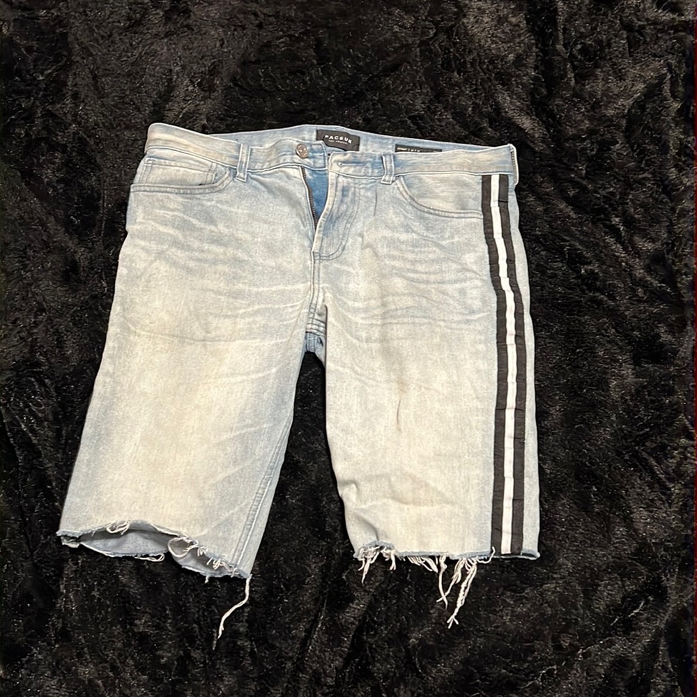 Cutoff Jeans